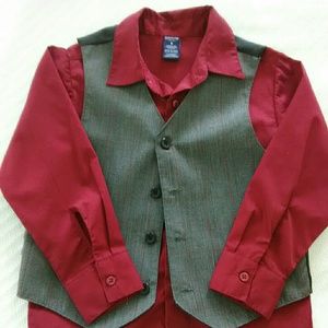 Boys Red Dress Shirt and Vest, Size 6